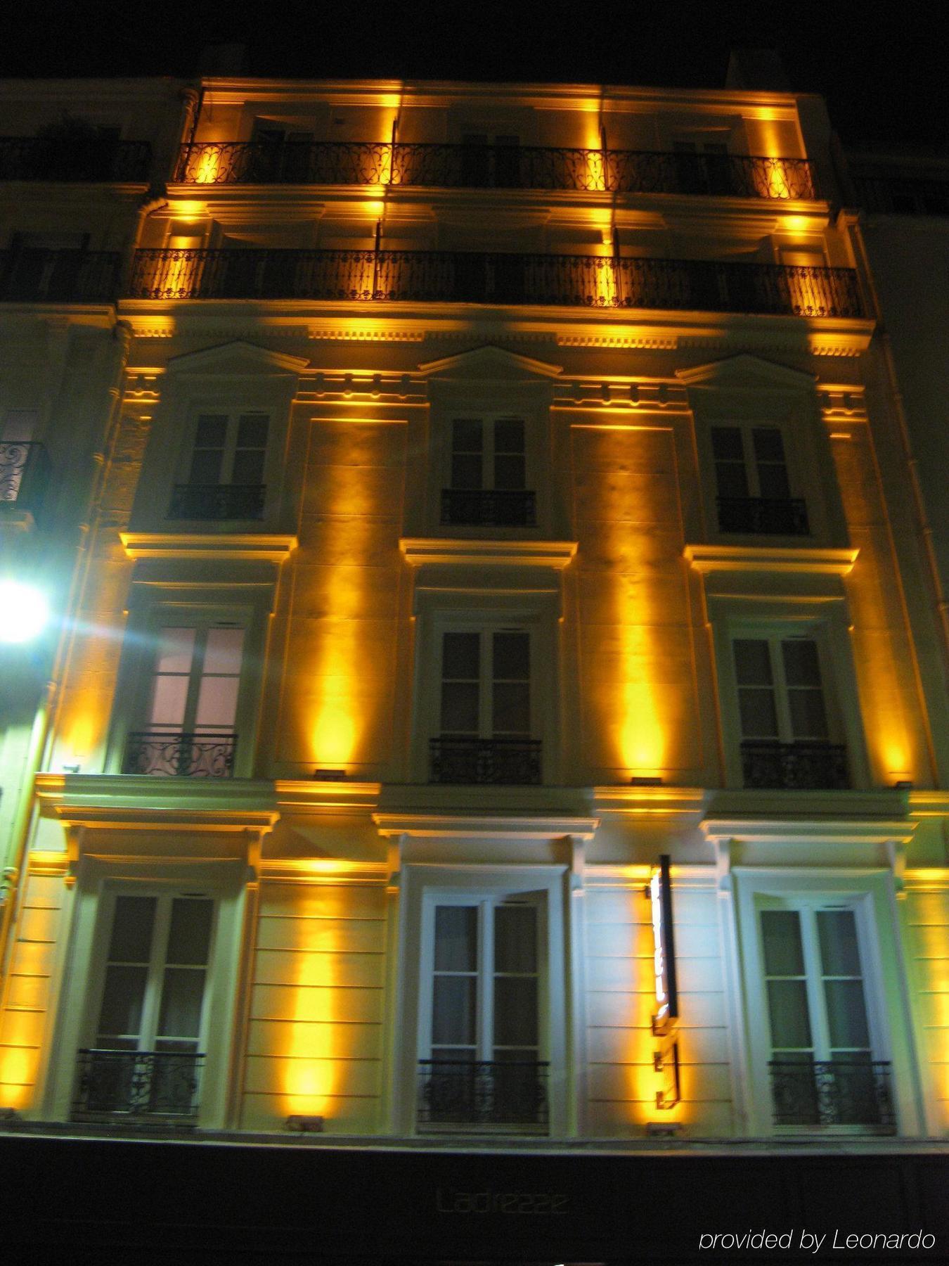L'Adresse Hotel Paris Exterior foto